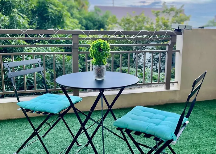 2bhk With Balcony Fully Furnished-70sqm Pasig Apartamento