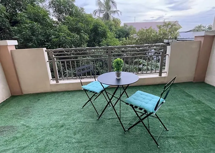 Apartamento 2bhk With Balcony Fully Furnished-70sqm Pasig