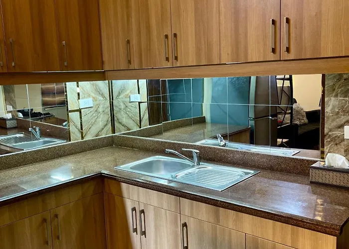 Apartamento 2bhk With Balcony Fully Furnished-70sqm Pasig *