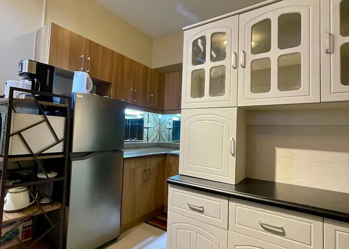 2bhk With Balcony Fully Furnished-70sqm Pasig *